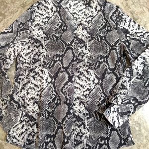 Women's blouse